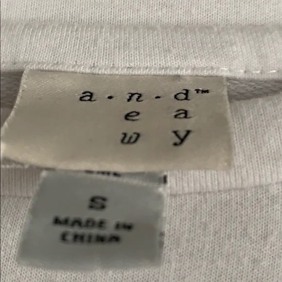 Shrrt - Picture 3 of 3